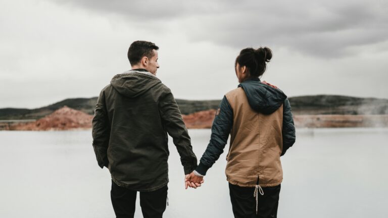 3 Ways to Be a Better Partner: Insights from a Therapist